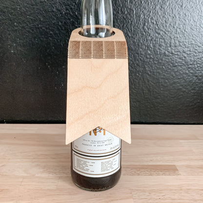 DIGITAL DOWNLOAD / Flexible Wine Tag SVG Cut File / Glowforge Gift Label / Laser Cut Wine Tag / Wine Gift Tag Laser Cut File