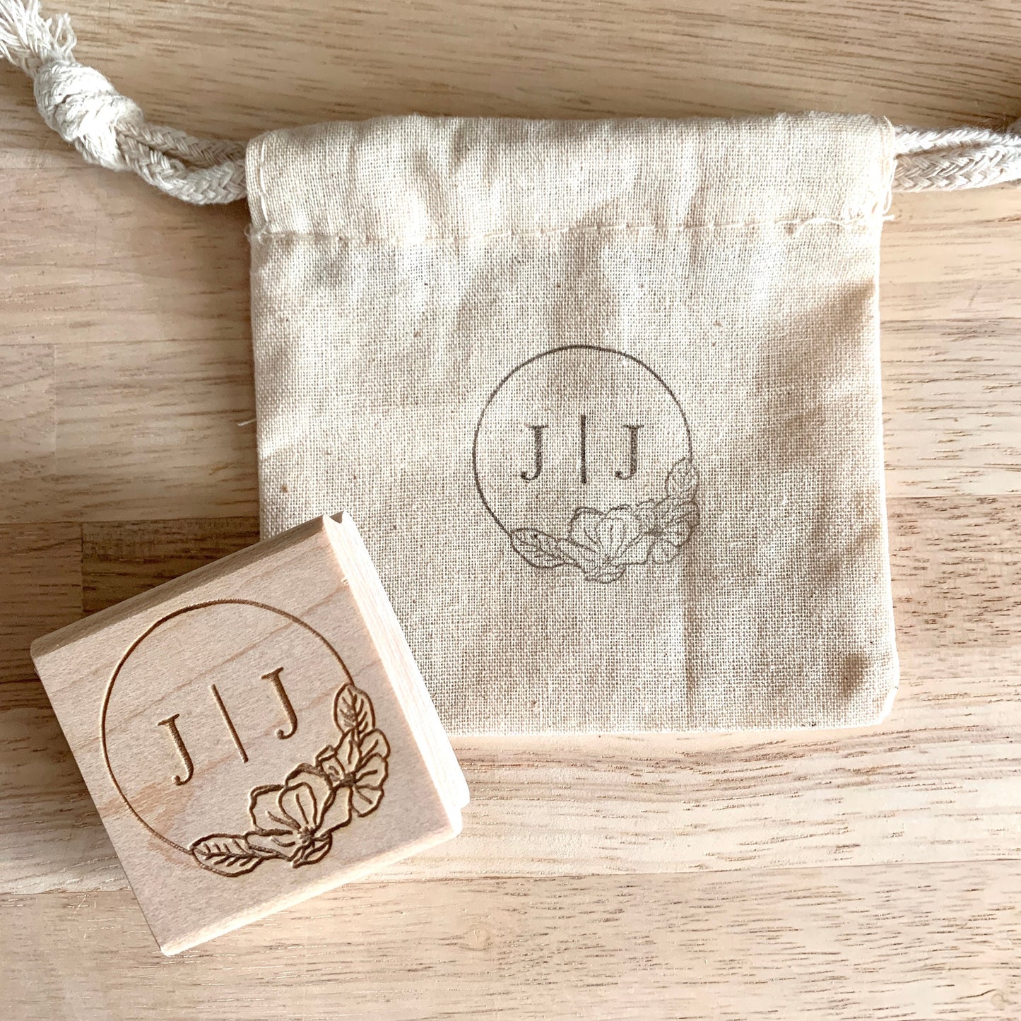 Wedding Rubber Stamp | Couple Initials | Monogram | Magnolia Wreath